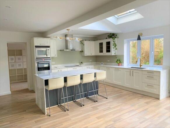 Open-Plan Kitchen/Dining Room