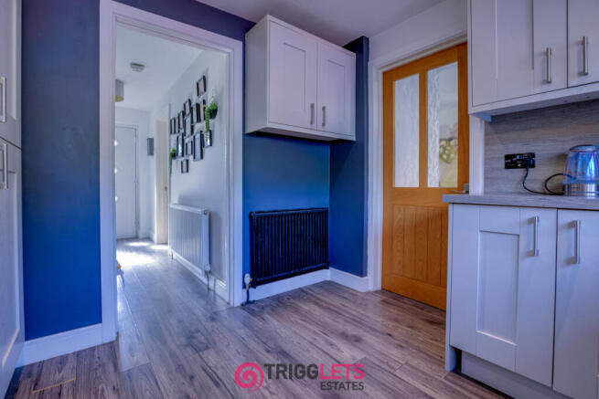 3 bed Semi-Detached for sale Image 8