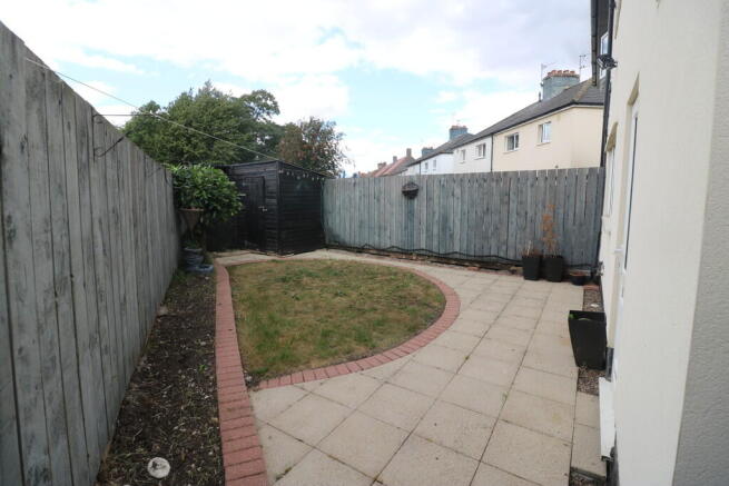 3 bed Semi-Detached to rent Image 9