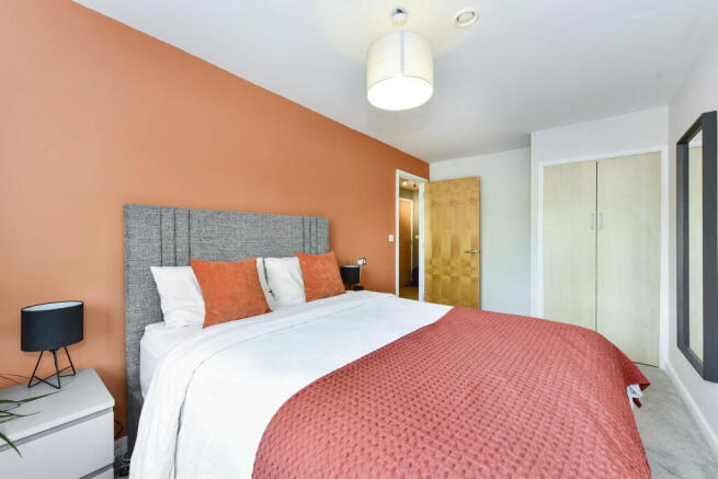 2 bed Flat for sale Image 7