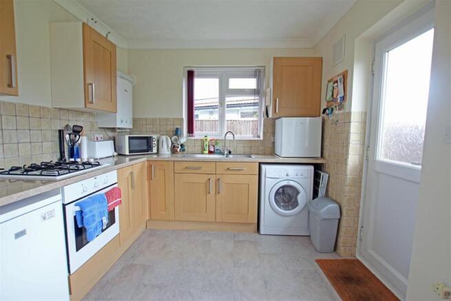 KITCHEN / BREAKFAST ROOM