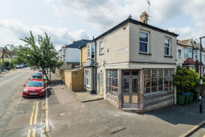 96, Bramshot Avenue, London SE7 7JN
