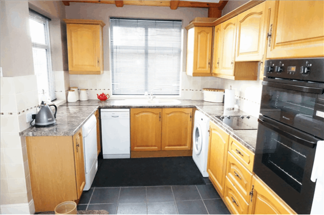 Kitchen / Breakfast