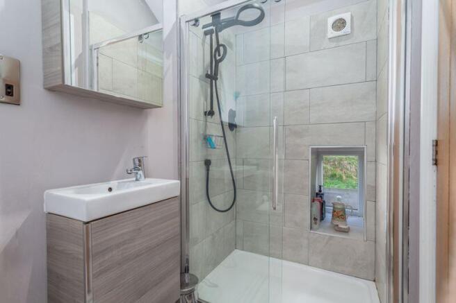 4 bed Barn Conversion for sale Image 12