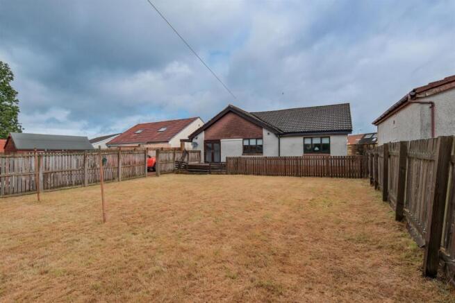 005-14 Montgomery Crescent Wishaw ML2 0DH.JPG