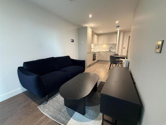 Lounge/Kitchen