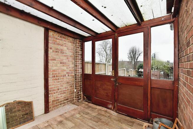 Lean - To / Utility: