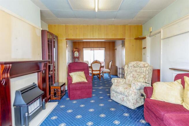Lounge/Sitting Room