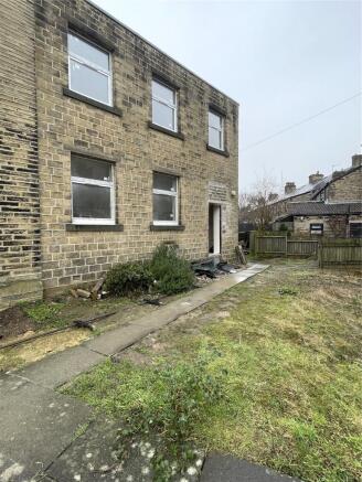 1 bed Apartment to rent Image 2