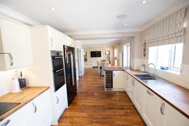 Kitchen / Diner