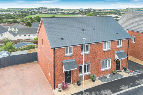 Barrow Vale, Kingsteignton, TQ12
