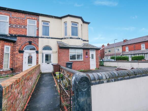 Upper Aughton Road, Birkdale, Southport, Merseyside, PR8 5EX photo 2