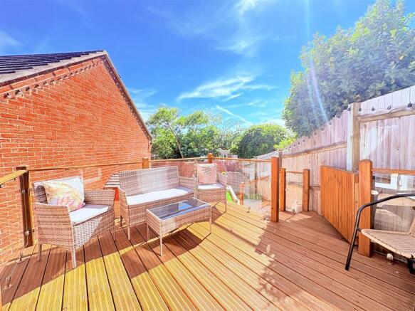 House in Fareham - View 4