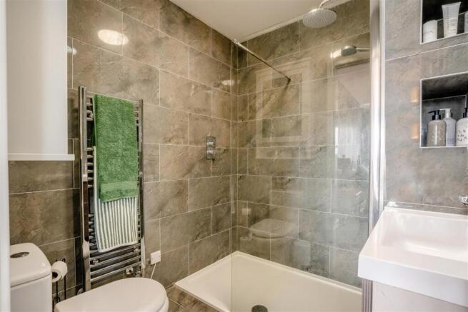 3 bed Semi-Detached for sale Image 11