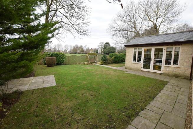 Rear Garden & Garden Room