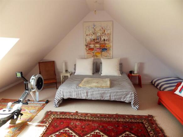 bed 3.jpg