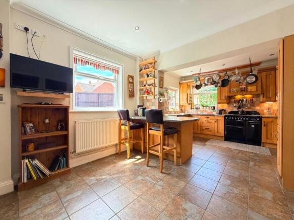 4 bed Character Property for sale Image 12