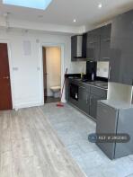 80, Brookhill Road, London SE18 6TT