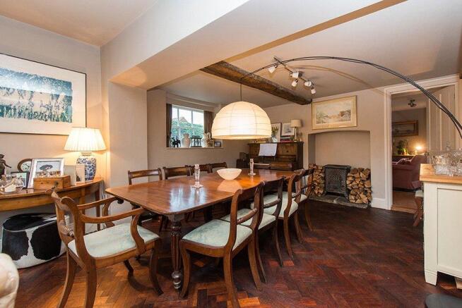 Sitting/Dining Room