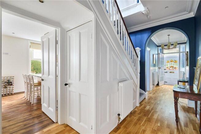4 bed Semi-Detached for sale Image 10