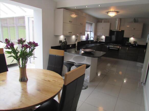 KITCHEN/DINER