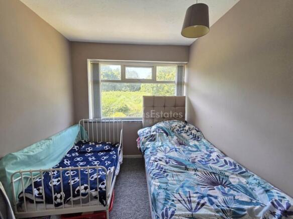 3 bed Semi-Detached for sale Image 8