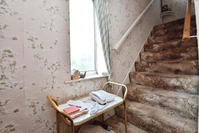2 bed Semi-Detached for sale Image 8