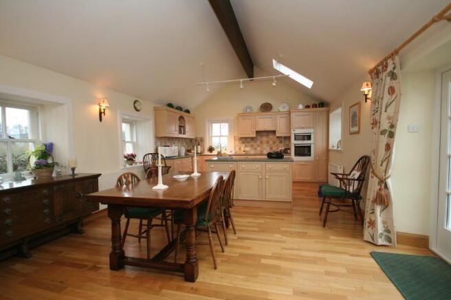 Kitchen/Dining Room