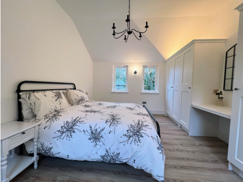 Bedroom 1 (2)