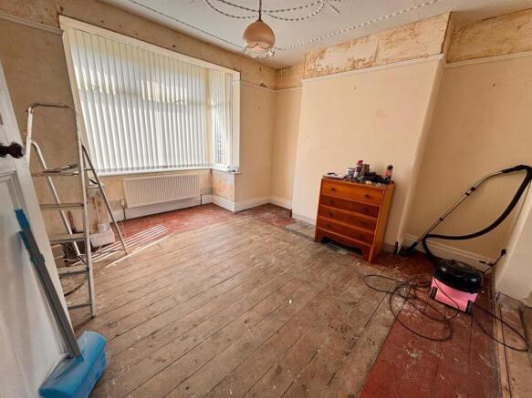 3 bed House for sale Image 8