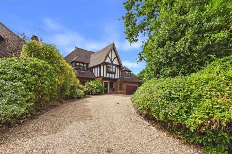 Chaucer Grove, Camberley, Surrey, GU15