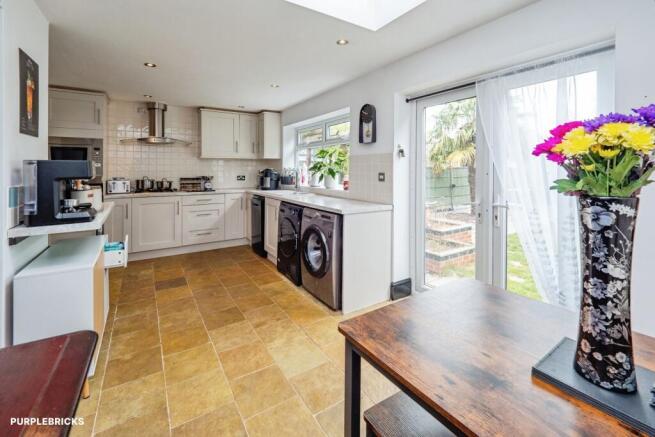 3 bed Semi-Detached for sale Image 5