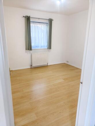 2 bed Flat to rent Image 4