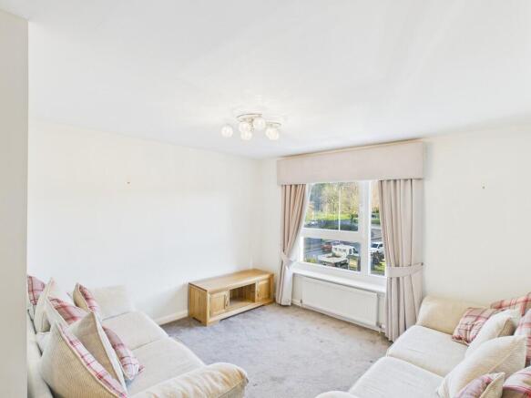 CAM05526G0-PR0085...