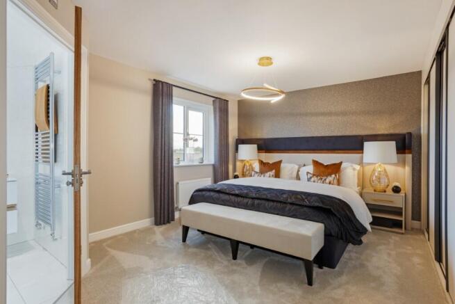4 bed Detached for sale Image 7