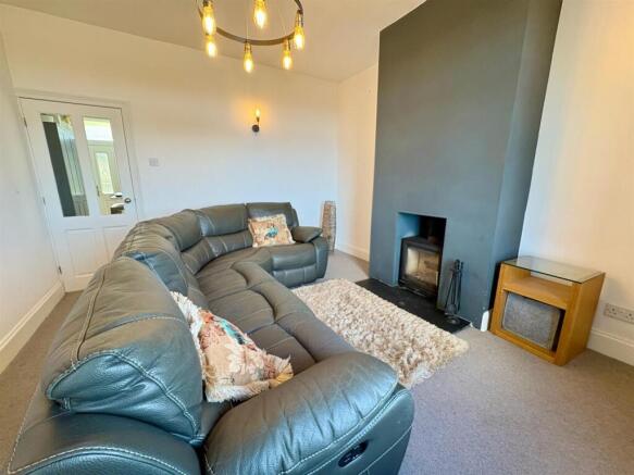 Banks End Road, Elland 3