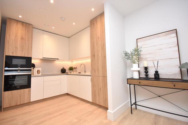 2 bed kitchen1