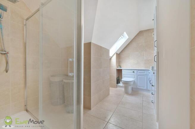 Ensuite to Bedroom 1