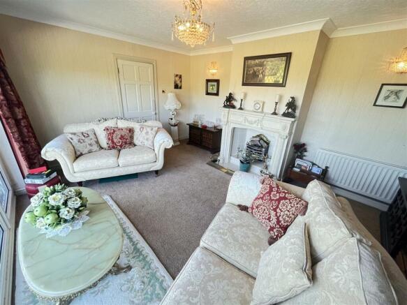 sitting room.JPG