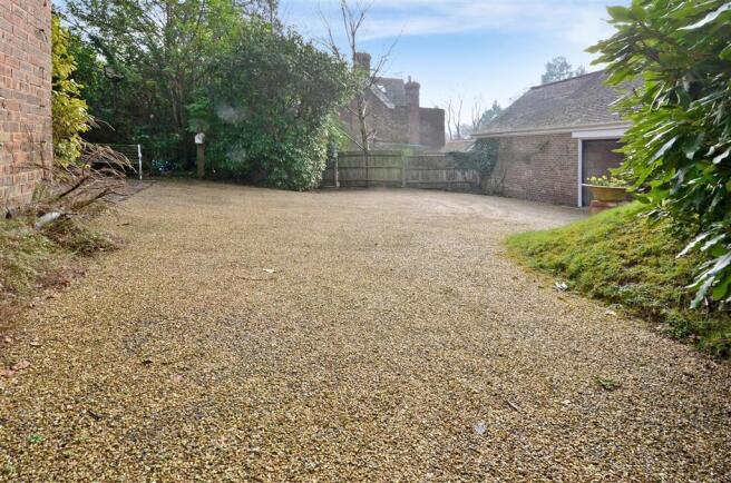 Driveway/Parking