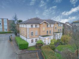 12, Monkwood Close, Romford RM1 2NQ