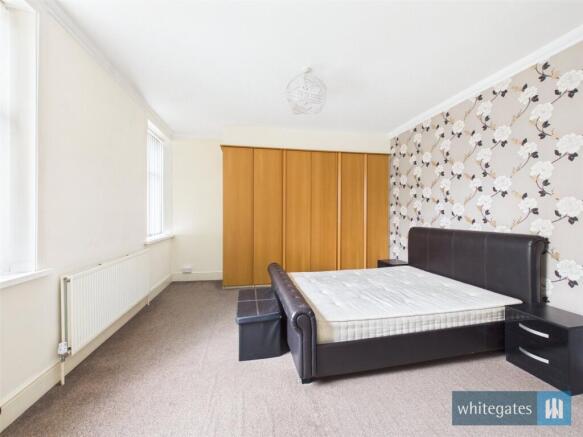 3 bed Terraced for sale Image 9