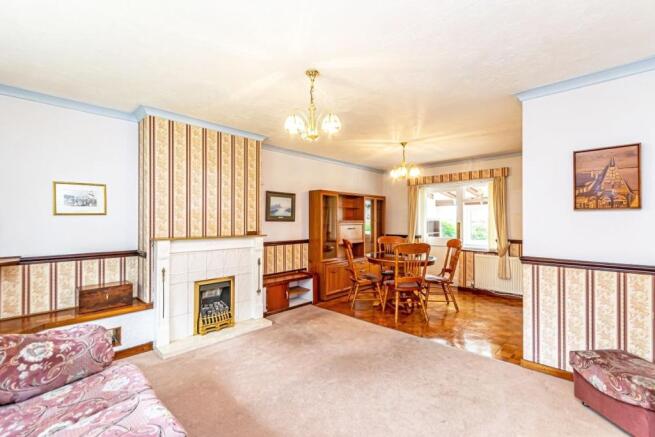 Lounge / Dining Room