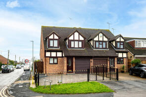 125, London Road, Wickford SS12 0AU