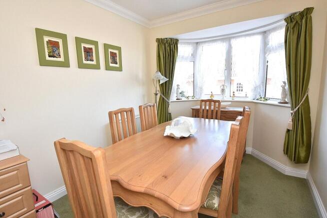 Bedroom/Dining Room