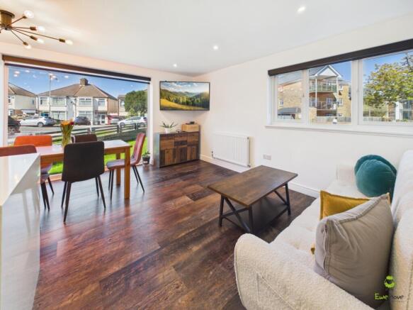 Presented by Clinton at EweMove Bexleyheath and Da
