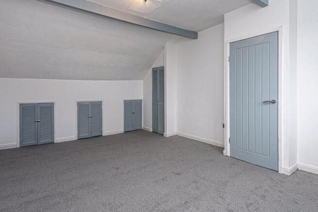 LOFT ROOM