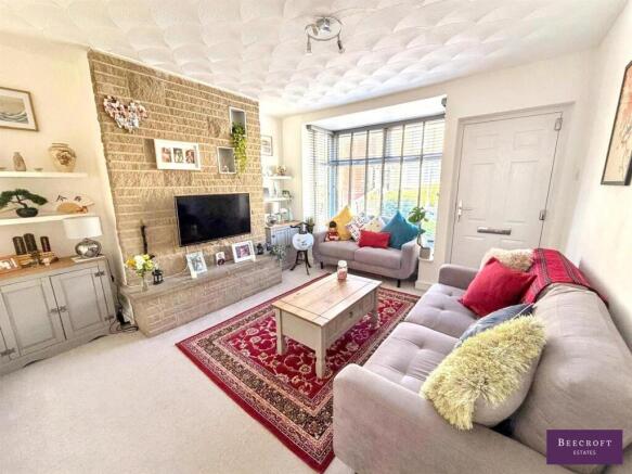 2 bed Semi-Detached for sale Image 6