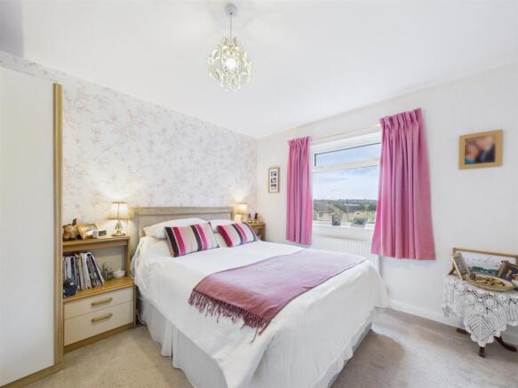 3 bed Semi-Detached for sale Image 7