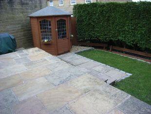 REARGARDEN/PATIO PIC 2
